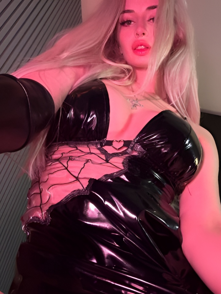 Анастасия привлекательная девушка из Балахны цена от 3000 руб