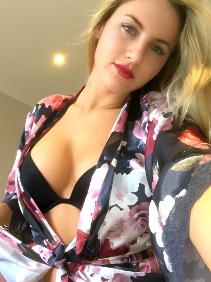 Вероника привлекальеная девушка из Балахны цена от 5000 руб