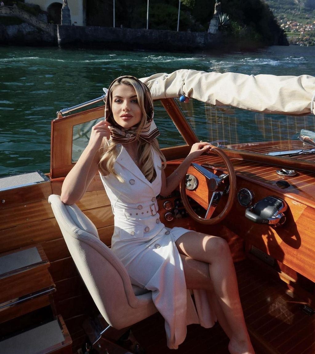 Яна привлекальеная девушка из Балахны цена от 10000 руб