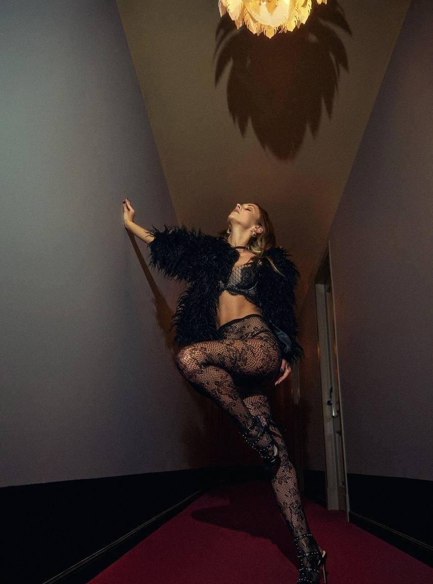 Света привлекальеная девушка из Балахны цена от 6000 руб