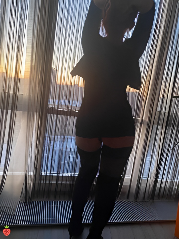 Индивидуалка Агата, доступна для личного знакомства от 10000 руб