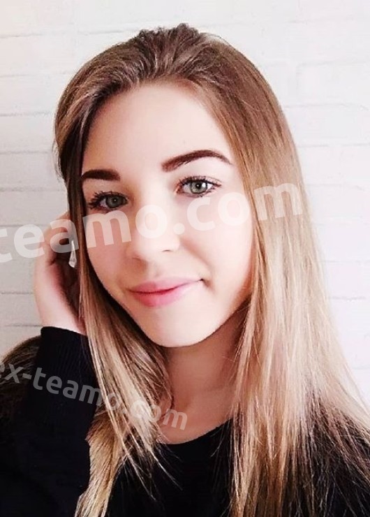 Карина привлекательная девушка из Балахны цена от 2000 руб