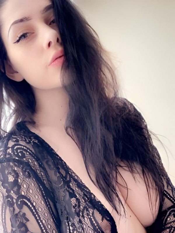 Лея привлекательная девушка из Балахны цена от 5000 руб