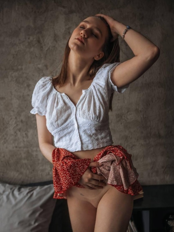 Аленочка привлекательная девушка из Балахны цена от 8000 руб